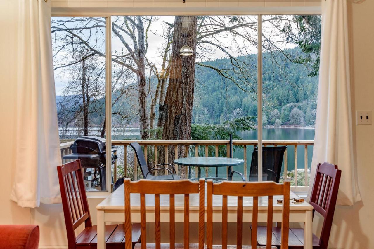Green Acres Lakeside Resort Salt Spring Island Ganges Exterior photo